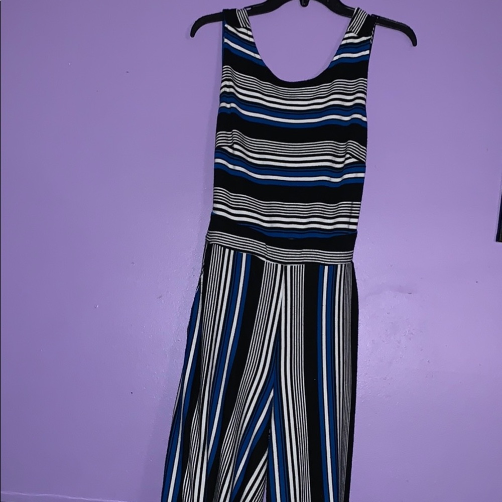 NEW YORK & COMPANY JUMPSUIT